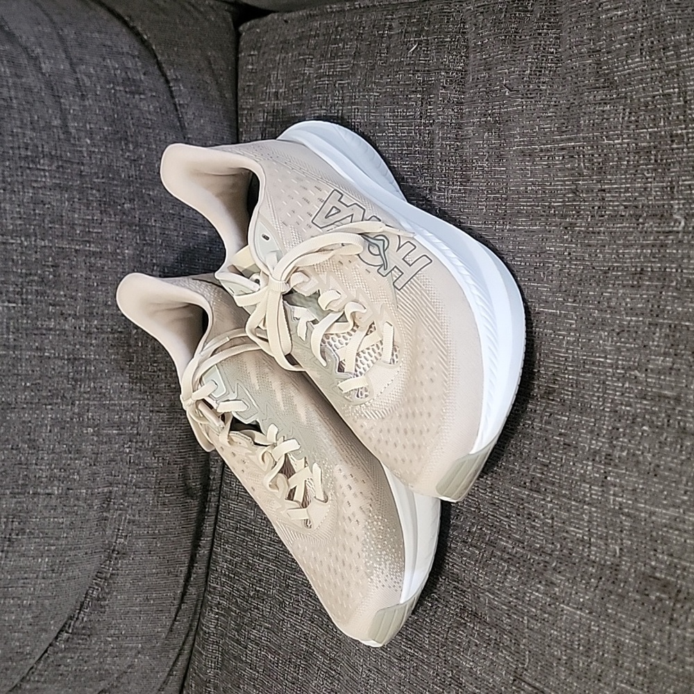 Hoka Hoka Mach 6